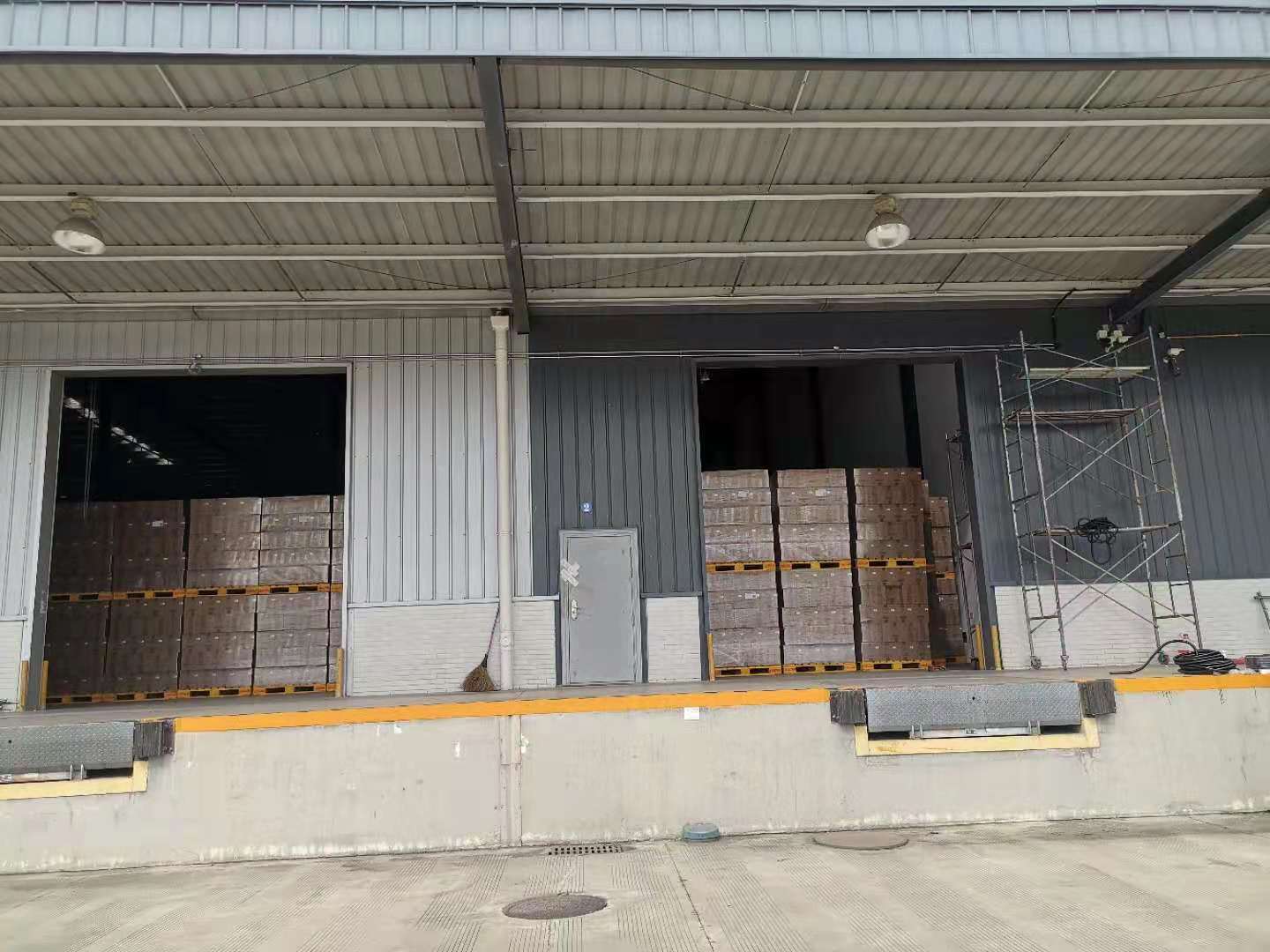 倉(cāng)庫(kù)智能視頻監(jiān)控系統(tǒng)安裝 倉(cāng)庫(kù)智能視頻監(jiān)控系統(tǒng)安裝